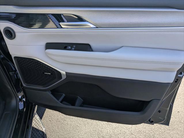 2026 Jeep Grand Wagoneer 4x2