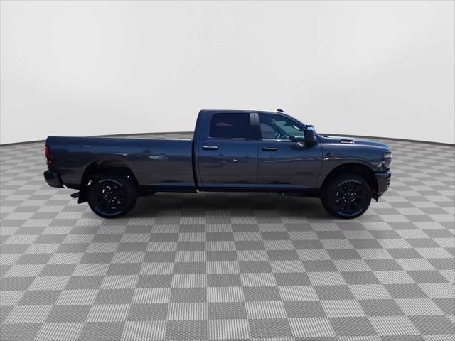 2026 Ram 3500 Big Horn Crew Cab 4x4 8 Box