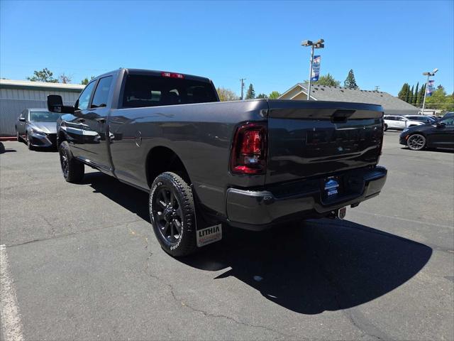 2026 Ram 3500 Big Horn Crew Cab 4x4 8 Box