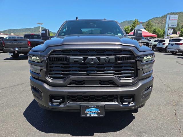 2026 Ram 3500 Big Horn Crew Cab 4x4 8 Box