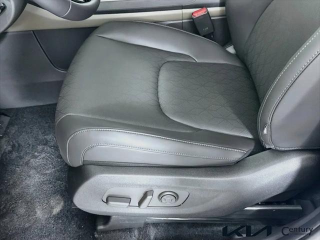 2026 Kia Carnival MPV LXS