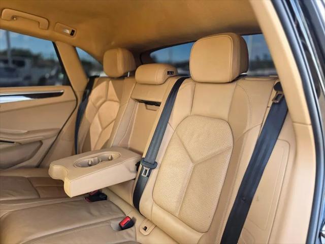 2015 Porsche Macan S