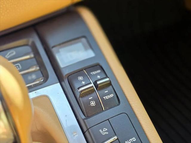 2015 Porsche Macan S