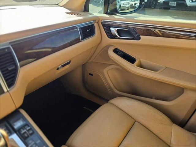 2015 Porsche Macan S