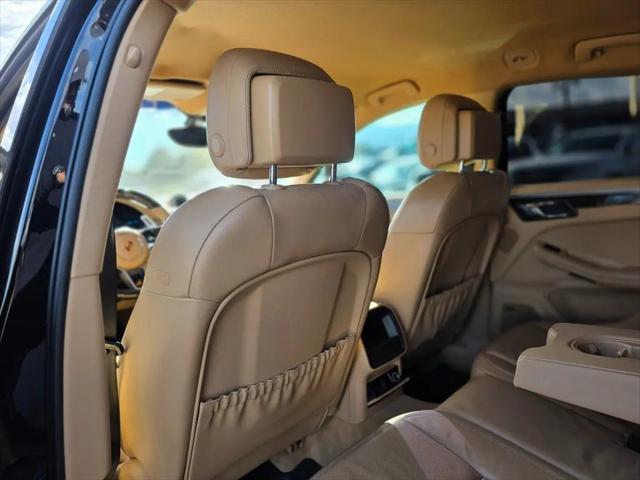 2015 Porsche Macan S