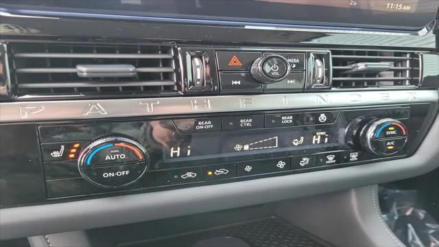 2026 Nissan Pathfinder SL
