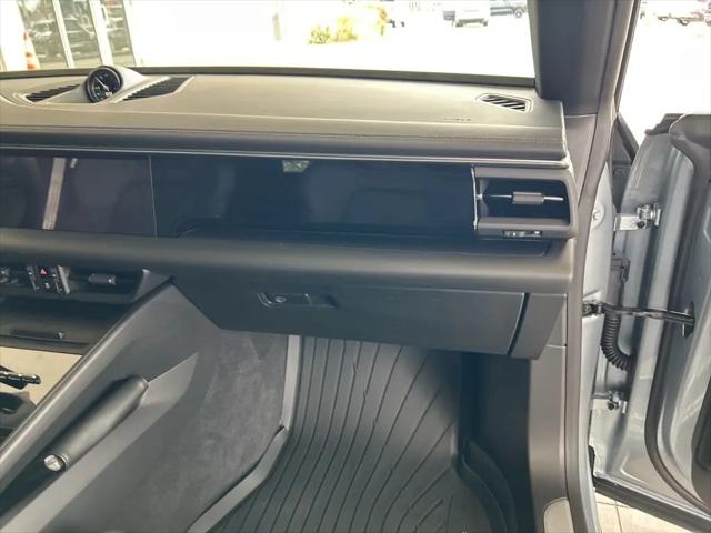 2025 Porsche Macan Electric Macan Electric