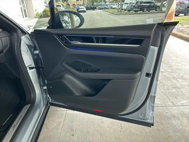 2025 Porsche Macan Electric Macan Electric