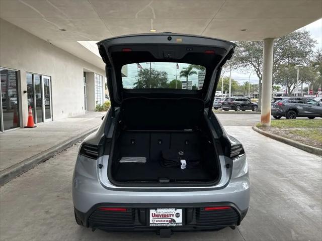 2025 Porsche Macan Electric Macan Electric