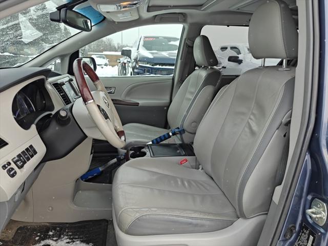 2013 Toyota Sienna XLE 7 Passenger 2013 Toyota Sienna XLE 7 Passenger