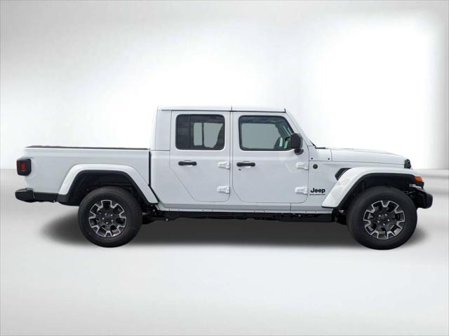 2026 Jeep Gladiator GLADIATOR SAHARA 4X4 2026 Jeep Gladiator GLADIATOR SAHARA 4X4