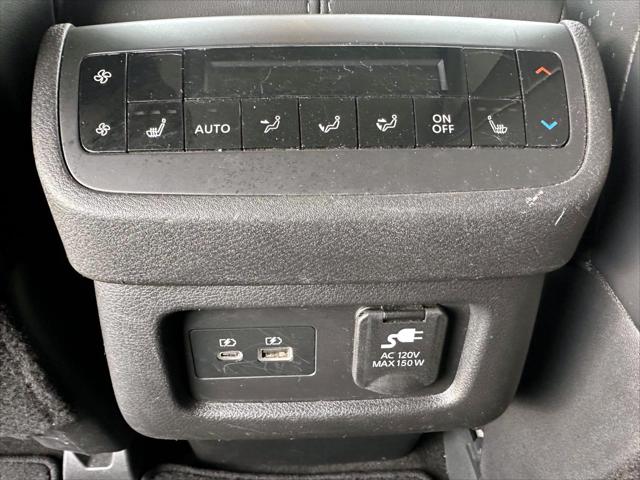 2023 Nissan Pathfinder Platinum 4WD [14]