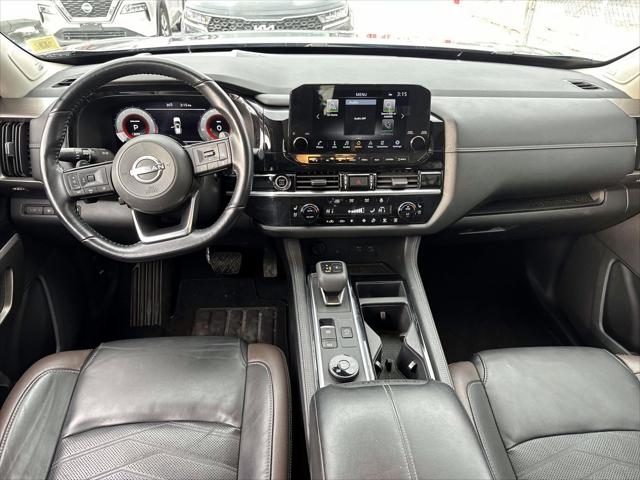 2023 Nissan Pathfinder Platinum 4WD [15]