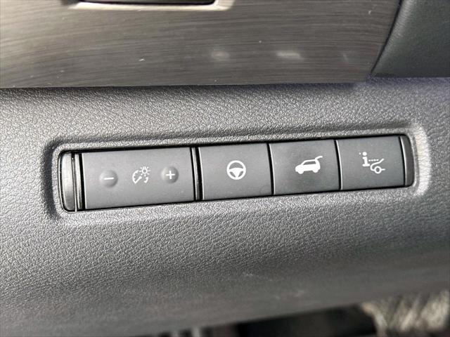 2023 Nissan Pathfinder Platinum 4WD [20]