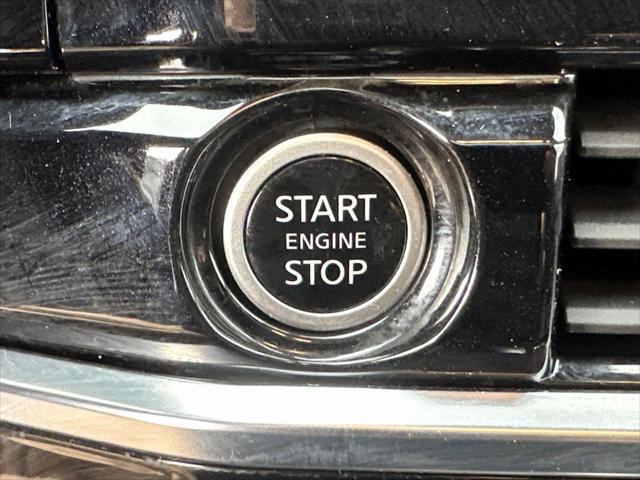 2023 Nissan Pathfinder Platinum 4WD [31]