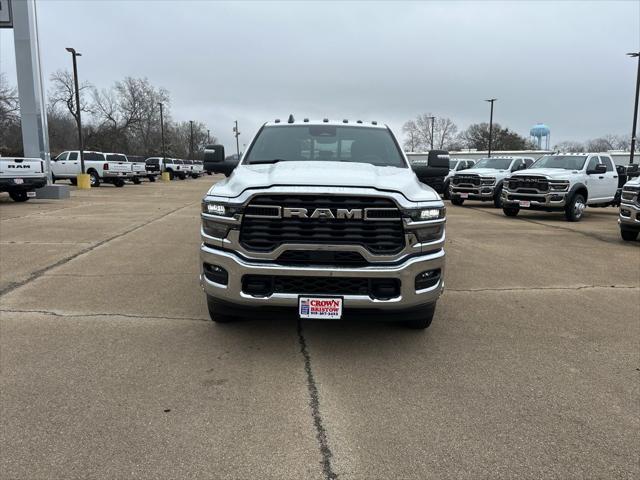 2026 Ram 3500 Tradesman Crew Cab 4x4 8 Box