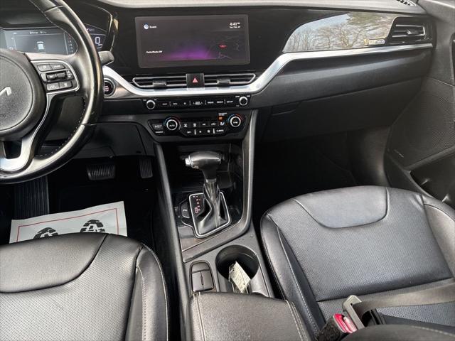 2022 Kia Niro Touring SE