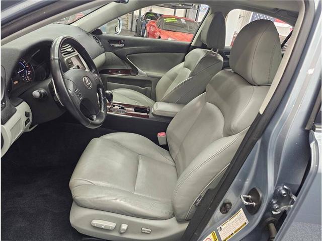 2007 Lexus IS 250 Base 4dr Sedan (2.5L V6 6A)