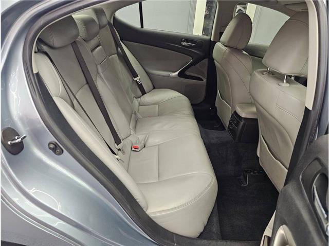2007 Lexus IS 250 Base 4dr Sedan (2.5L V6 6A)