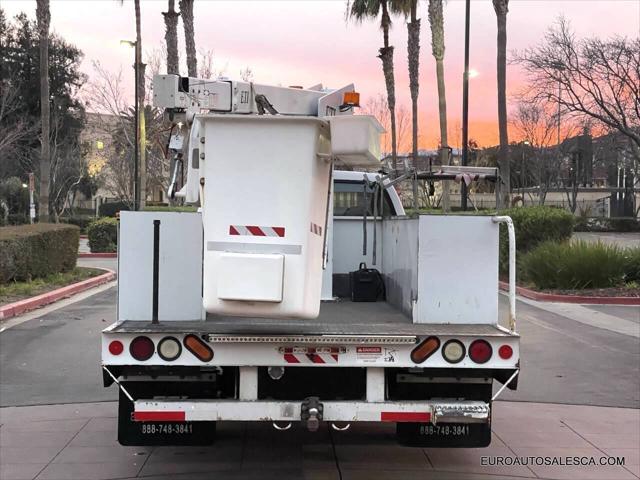 2006 Ford F-450 4X2 2dr Regular Cab 140.8 200.8 in. WB