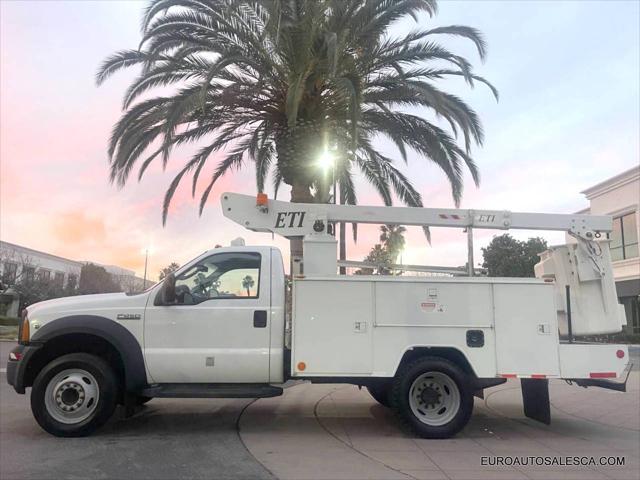 2006 Ford F-450 4X2 2dr Regular Cab 140.8 200.8 in. WB