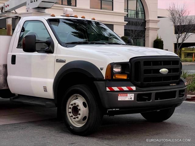 2006 Ford F-450 4X2 2dr Regular Cab 140.8 200.8 in. WB