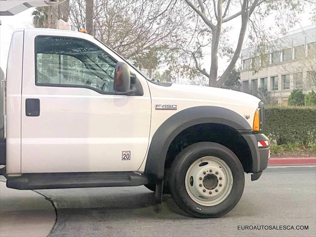 2006 Ford F-450 4X2 2dr Regular Cab 140.8 200.8 in. WB