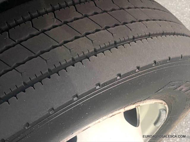 2006 Ford F-450 4X2 2dr Regular Cab 140.8 200.8 in. WB