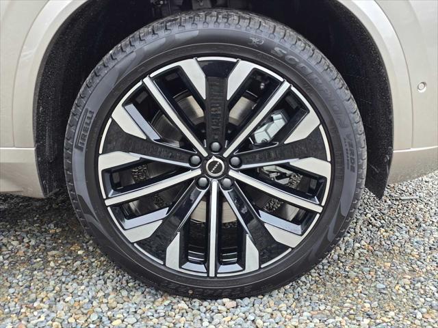 2026 Volvo XC90 Plug-In Hybrid Plus, T8 AWD, Electric/Gasoline, Bright, 7 Seats