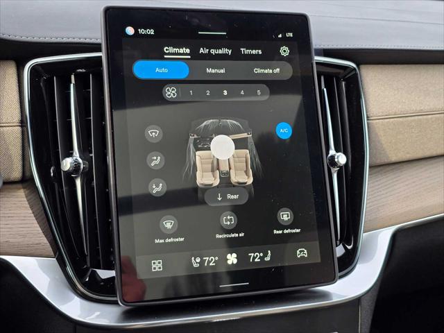 2026 Volvo XC90 Plug-In Hybrid Plus, T8 AWD, Electric/Gasoline, Bright, 7 Seats