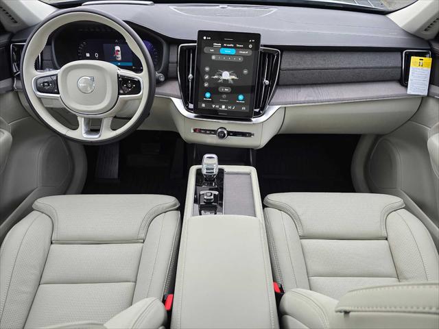 2026 Volvo XC90 Plug-In Hybrid Ultra, T8 AWD, Electric/Gasoline, Bright, 7 Seats