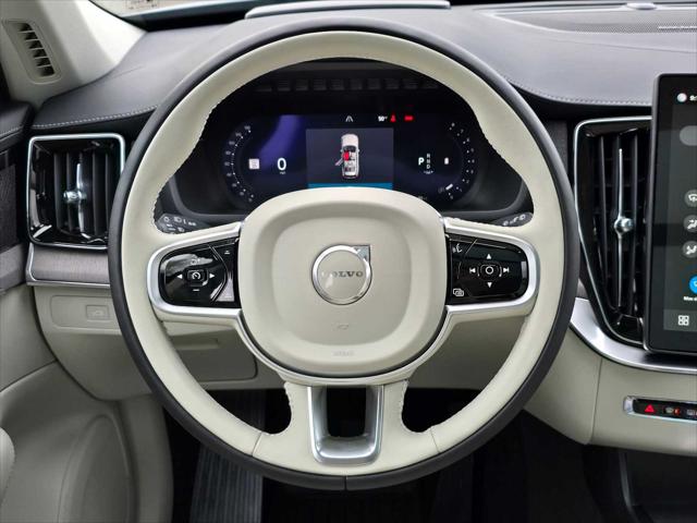 2026 Volvo XC90 Plug-In Hybrid Ultra, T8 AWD, Electric/Gasoline, Bright, 7 Seats