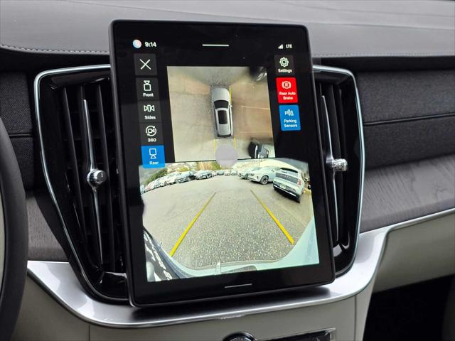 2026 Volvo XC90 Plug-In Hybrid Ultra, T8 AWD, Electric/Gasoline, Bright, 7 Seats