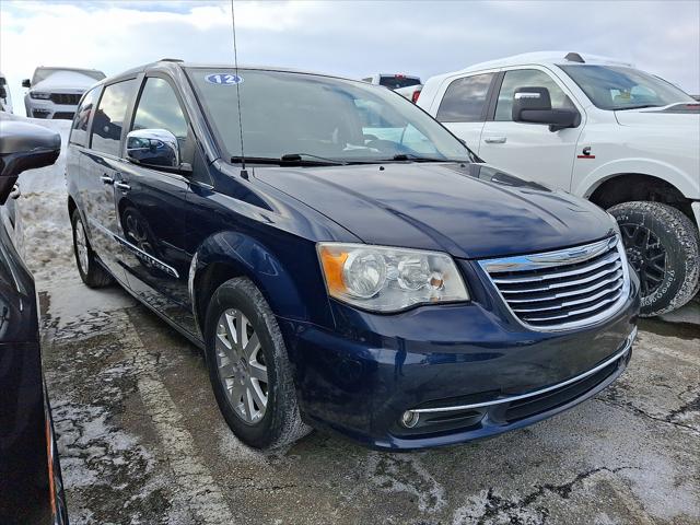 2012 Chrysler Town & Country Touring-L for sale in Quarryville, PA