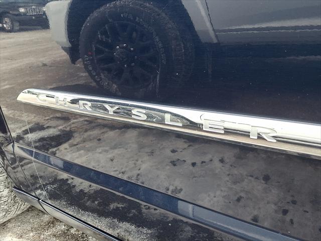 2012 Chrysler Town & Country Touring-L
