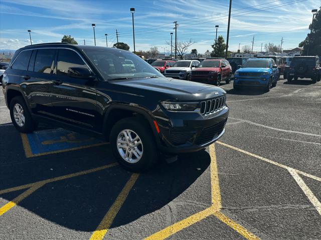 2025 Jeep Grand Cherokee Laredo 4x2