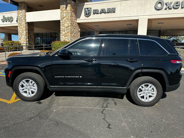 2025 Jeep Grand Cherokee Laredo 4x2