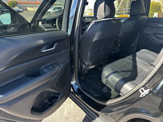 2025 Jeep Grand Cherokee Laredo 4x2