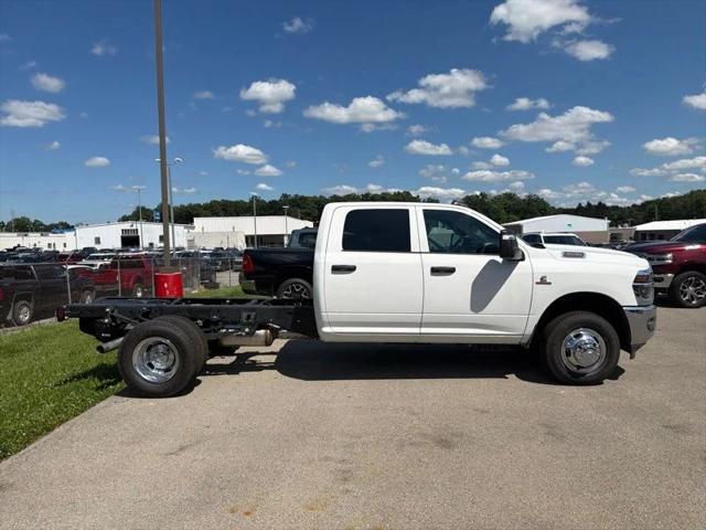 2026 RAM 3500 Chassis RAM 3500 TRADESMAN CREW CAB CHASSIS 4X4 60 CA 2026 RAM 3500 Chassis RAM 3500 TRADESMAN CREW CAB CHASSIS 4X4 60 CA