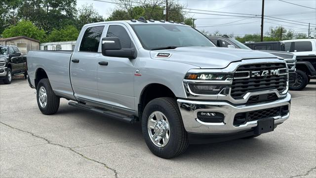 2026 RAM Ram 3500 RAM 3500 TRADESMAN CREW CAB 4X4 8 BOX