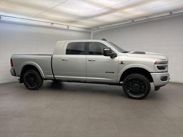 2026 RAM Ram 3500 RAM 3500 LIMITED MEGA CAB 4X4 64 BOX 2026 RAM Ram 3500 RAM 3500 LIMITED MEGA CAB 4X4 64 BOX