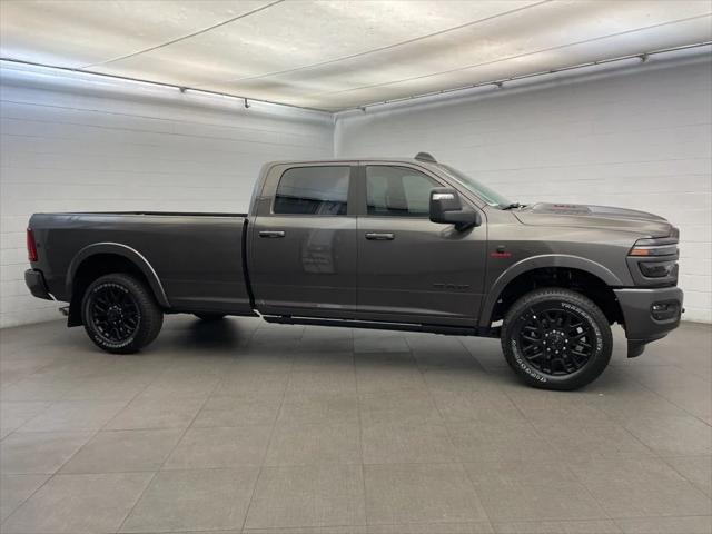 2026 RAM Ram 3500 RAM 3500 LIMITED CREW CAB 4X4 8 BOX 2026 RAM Ram 3500 RAM 3500 LIMITED CREW CAB 4X4 8 BOX