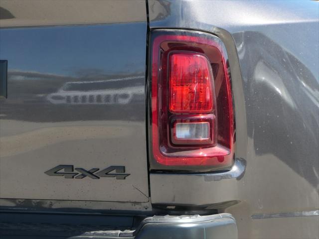 2026 RAM Ram 3500 RAM 3500 TRADESMAN CREW CAB 4X4 8 BOX