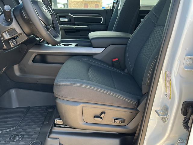 2026 Ram 3500 Big Horn Crew Cab 4x4 8' Box