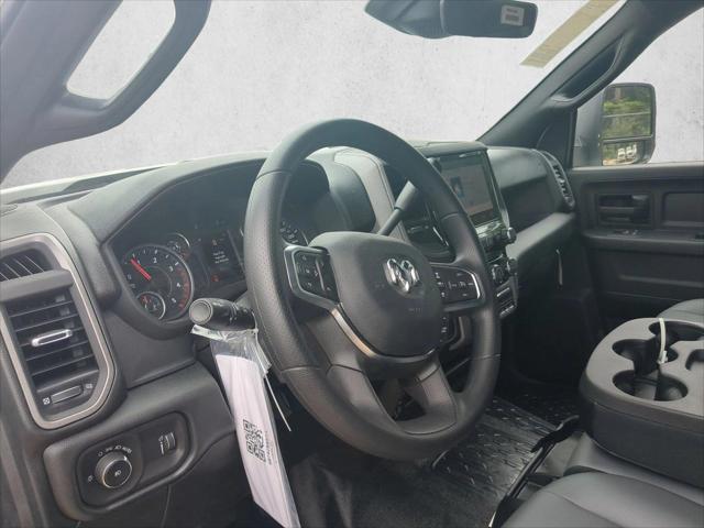 2026 RAM Ram 5500 Chassis Cab RAM 5500 TRADESMAN CHASSIS CREW CAB 4X4 84 CA 2026 RAM Ram 5500 Chassis Cab RAM 5500 TRADESMAN CHASSIS CREW CAB 4X4 84 CA