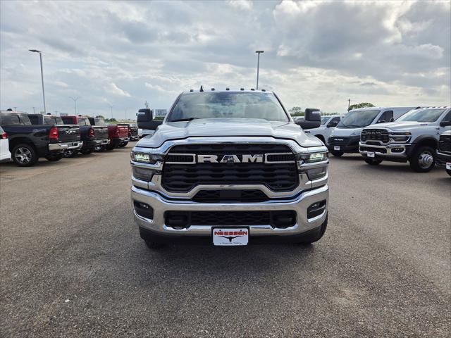 2026 RAM Ram 3500 Chassis Cab RAM 3500 TRADESMAN CREW CAB CHASSIS 4X4 60 CA
