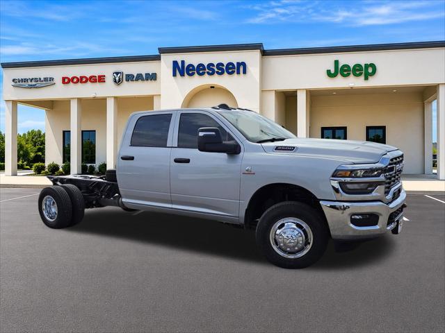 2026 RAM Ram 3500 Chassis Cab RAM 3500 TRADESMAN CREW CAB CHASSIS 4X4 60 CA