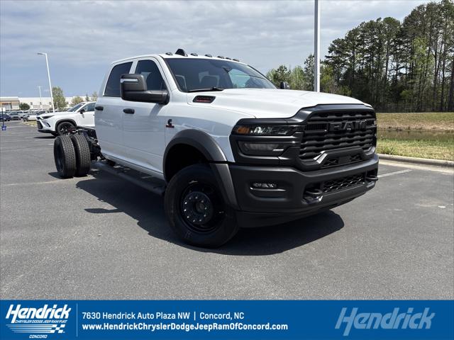 2026 RAM Ram 5500 Chassis Cab RAM 5500 TRADESMAN CHASSIS CREW CAB 4X4 60 CA