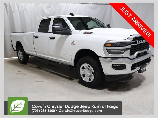 2026 RAM Ram 3500 RAM 3500 TRADESMAN CREW CAB 4X4 8 BOX