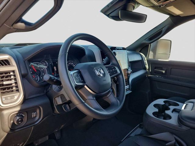 2026 RAM Ram 3500 RAM 3500 TRADESMAN CREW CAB 4X4 8 BOX